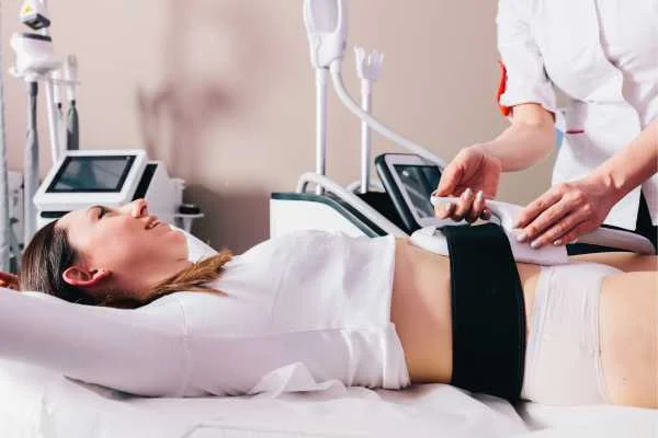 woman having body sculpting to help improve her body image and her mental health Chelmsford